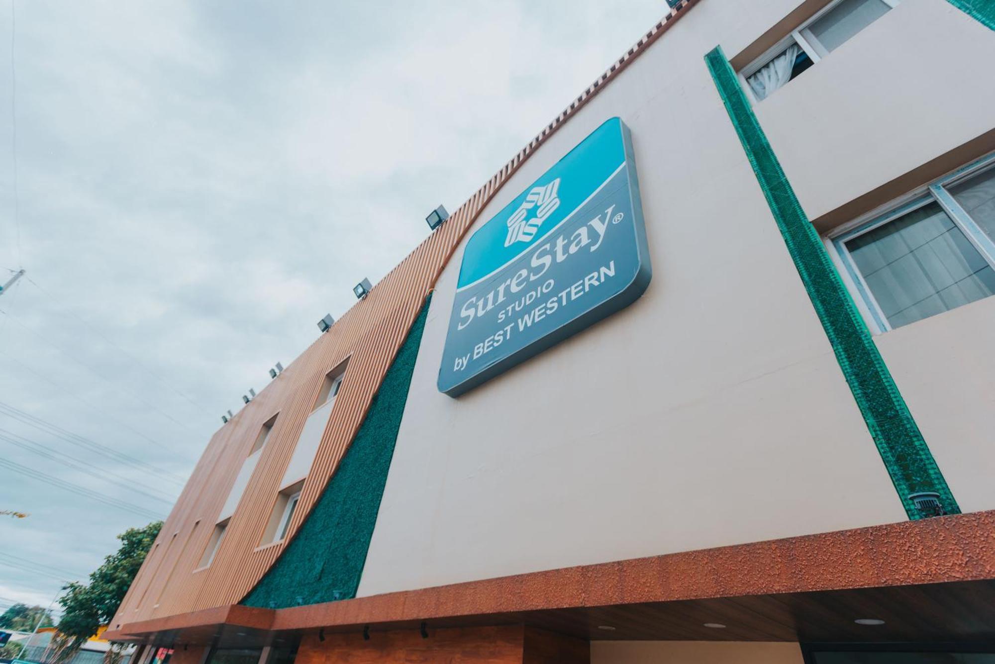 Surestay Studio By Best Western Clarkview Angeles City Extérieur photo